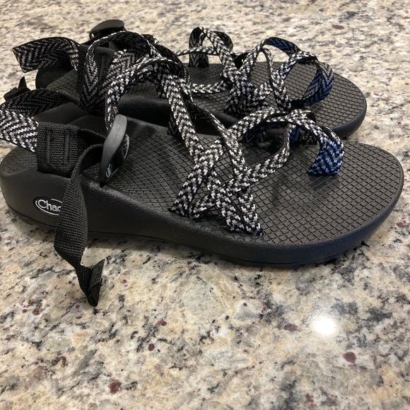 NWOT Chaco Sandals - Picture 3 of 8